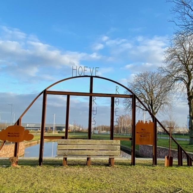 Herdenkingsmonument Hoeve Rust Roest