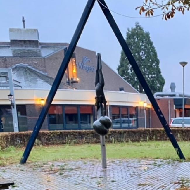 Paard met danseres