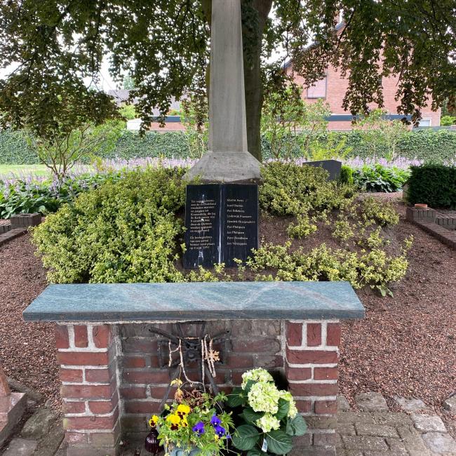 Herdenkingsmonument kerkhof