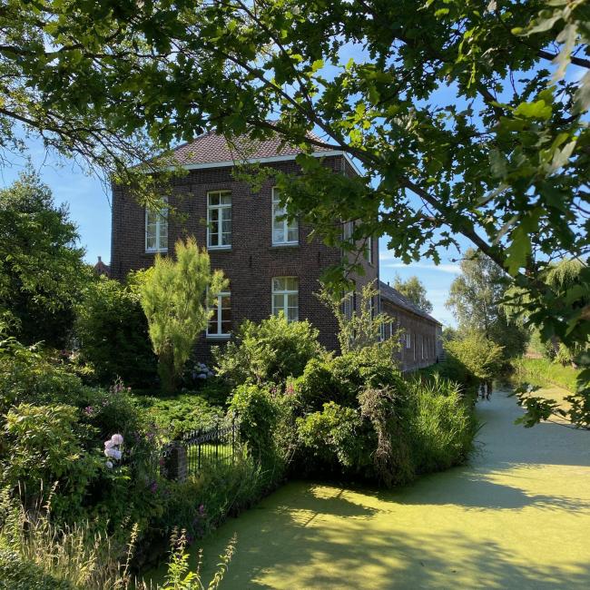 Kasteeltje of hoeve de Gun