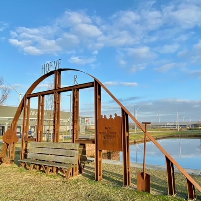 Herdenkingsmonument Hoeve Rust Roest