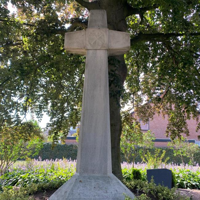 Herdenkingsmonument kerkhof