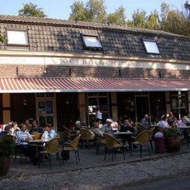 Herberg De Morgenstond en winkel