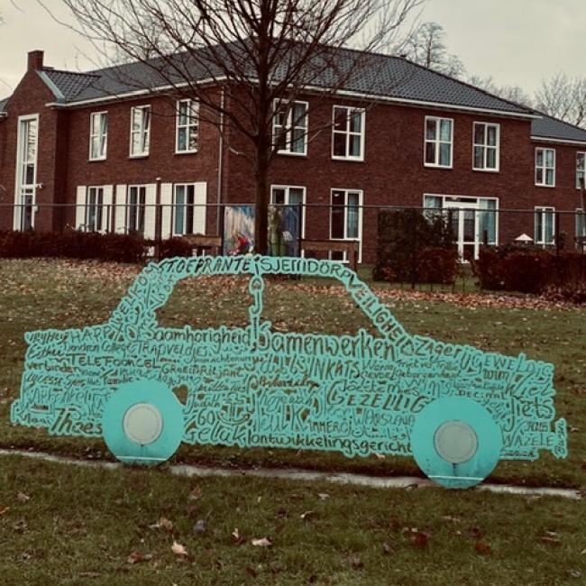 De Dafjes, Horst en herdenkingsplaquette Hub van Doorne